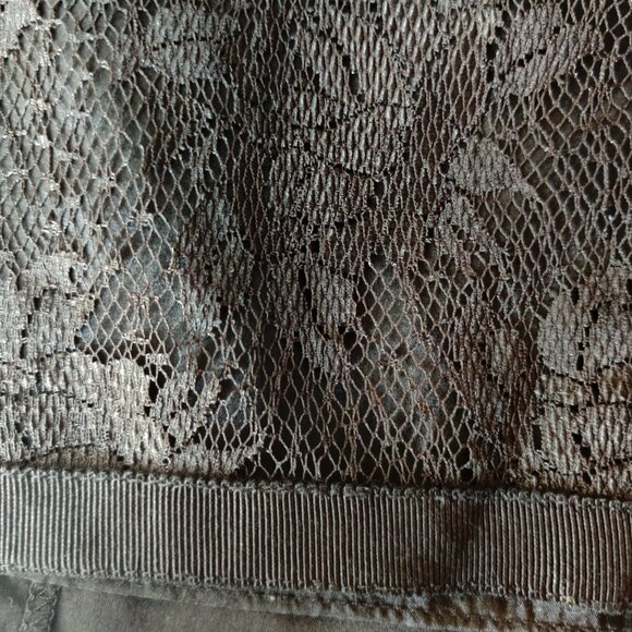 EUC DKNY Donna Karen Black Silk & Lace Knee-Length Full Skirt – 6 Small - Picture 4 of 5